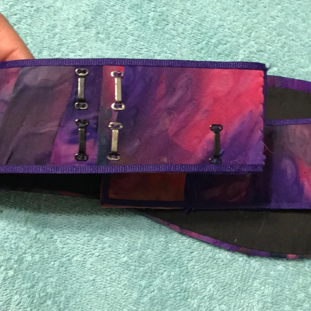 Cummerbund style belt